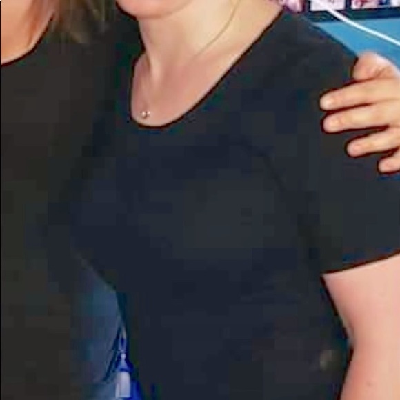 💰 petite scoop neck tee - Picture 2 of 6